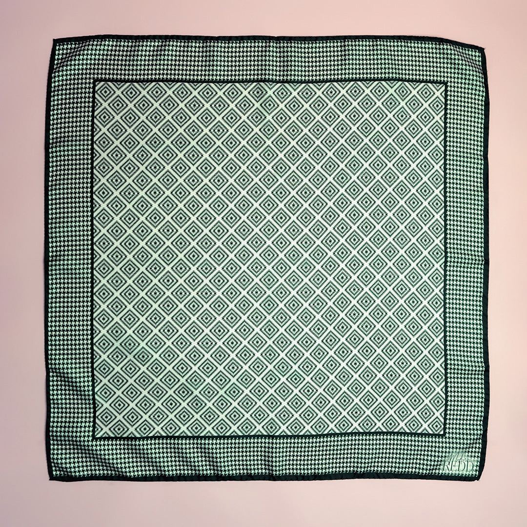 Modern Redd Mooi Monique Houndstooth Scarf 2