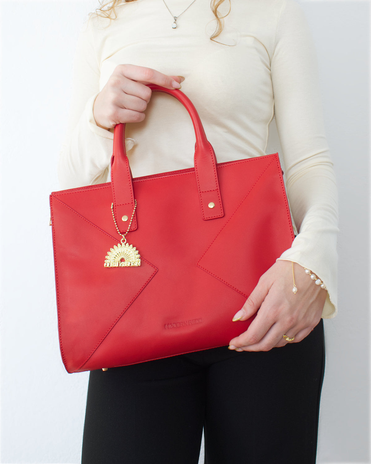 Modern Red. Shop Modern Redd - Classy Leather Bags & Accessories