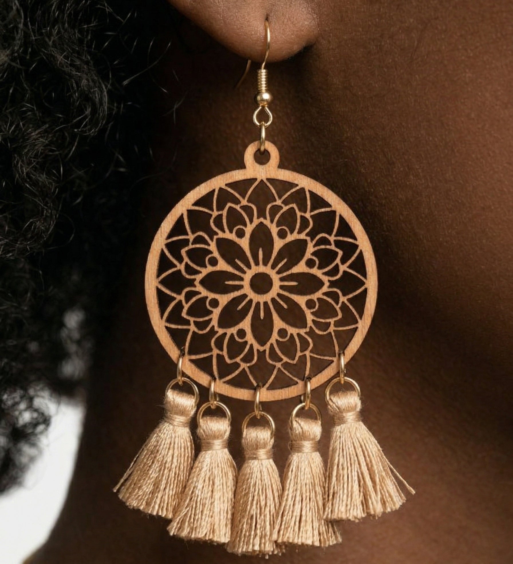 Ivory Wood Lace Round Earrings