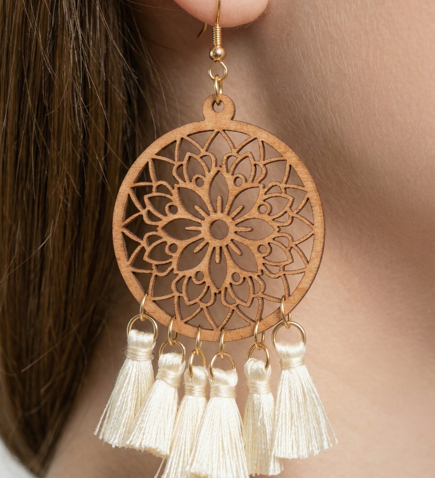White Wood Lace Round Earrings