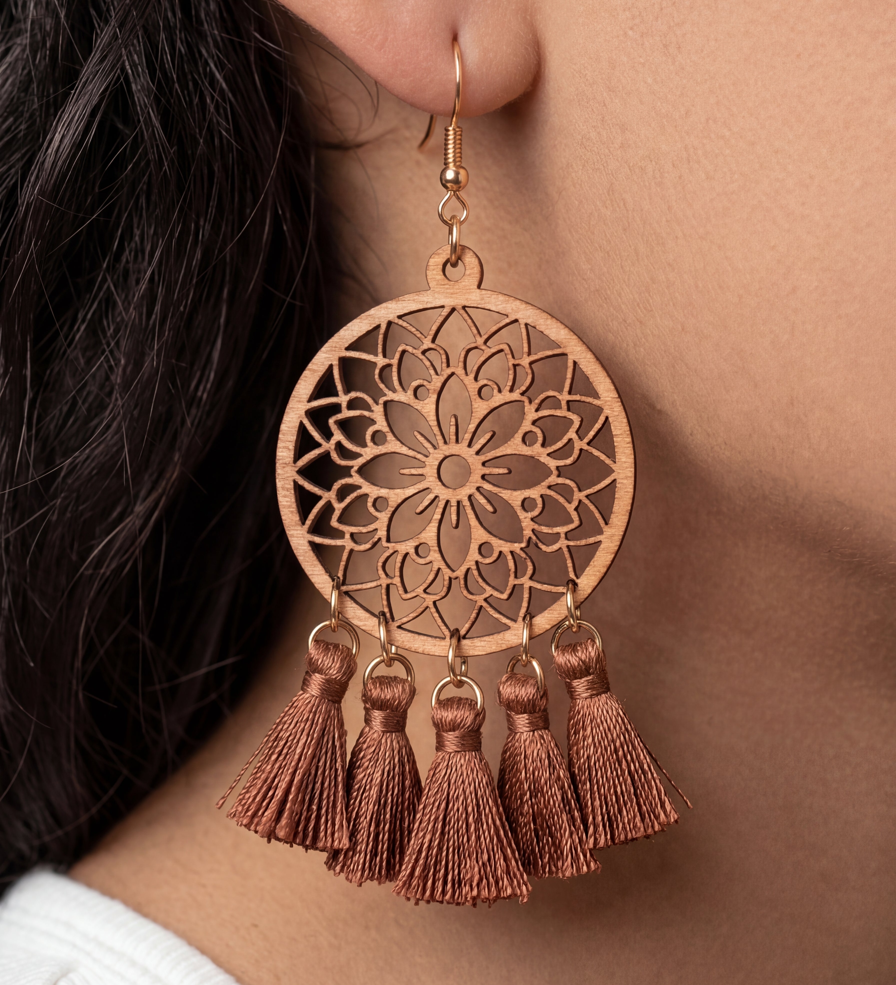 Rust Wood Lace Round Earrings