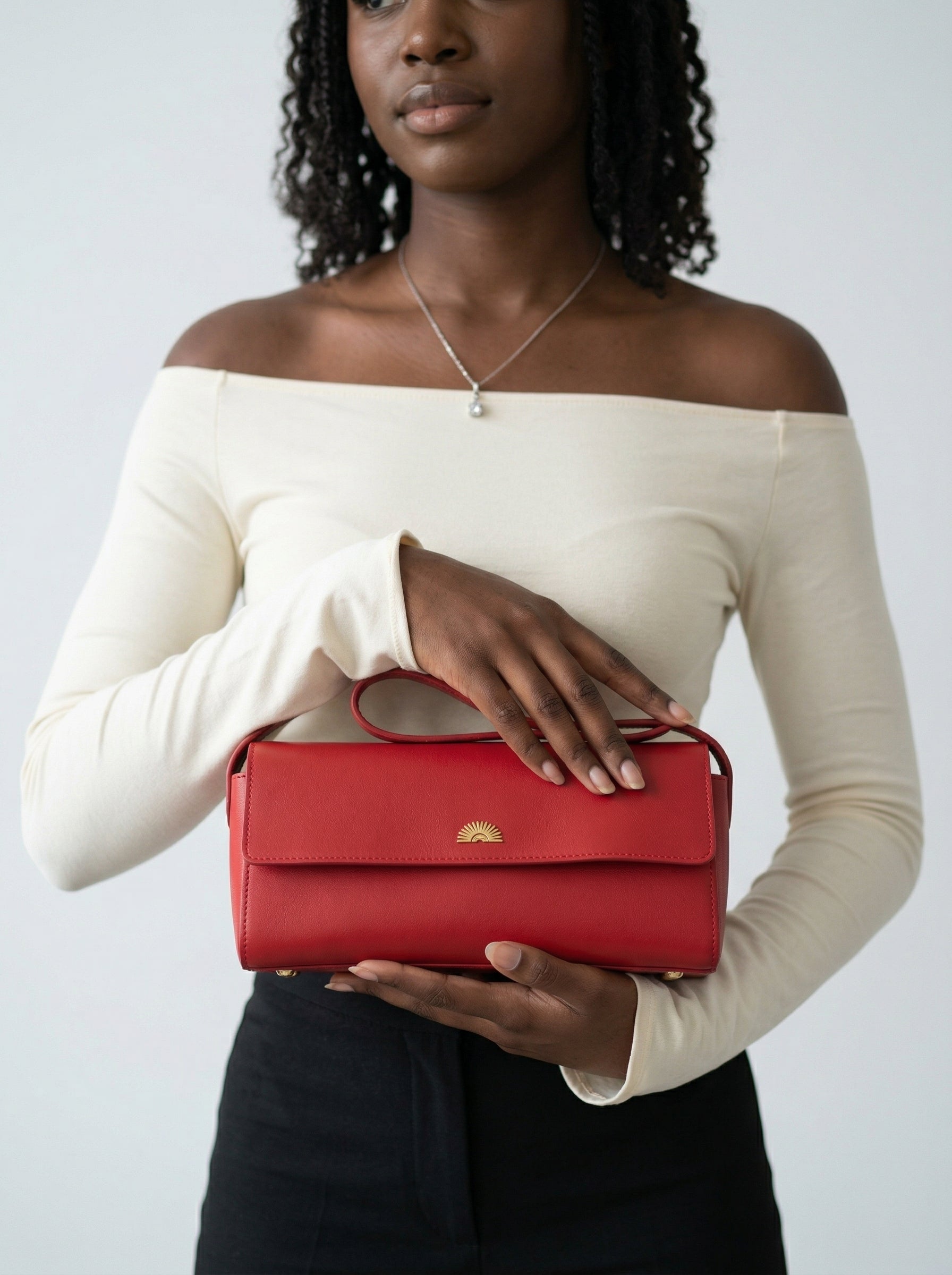 Mina Redd Red Pochette